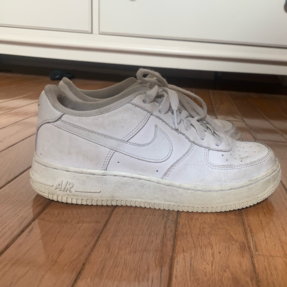 Women’s size 6 or 6.5 Nike Air Force ones